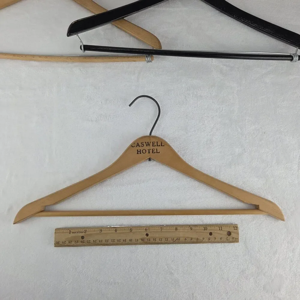 Lot Of 5 Vintage Advertising Wooden Clothes Hangers‎ McGregor Caswell Hotel